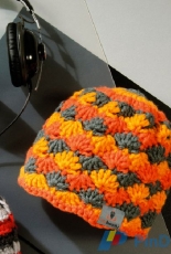My Boshi hat in orange/yellow/grey