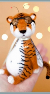 ToysByGromSvet - Svetlana Gromova - Светлана Громова -  Tiger Bumblebee - Тигр Шмель - Russian