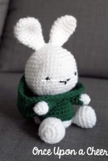 Once upon a Cheerio - Julie Ann - Some bunny in the hood crochet pattern - Free