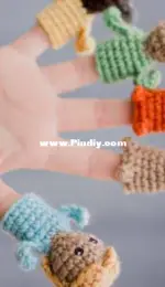 Furls Crochet - Brenna Eaves - Finger Puppets - Furls crochet- free