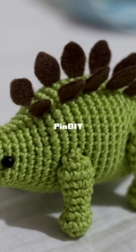 Little stegosaurus