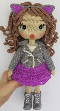 Crochet Pattern World - Annea Leolea / Anealeolea - Astrid in Pussycat Outfit