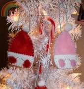 Annies Cupboard Twink Felt Elf Ornament / Felt Elf Ornie