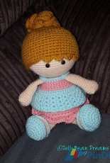JellyBean Dreams - Laura-Claire Sands - Sitting Gumdrop spring outfit