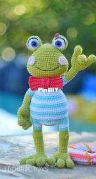 Bobrik Toys - Natalia Bober - Tommy the Frog
