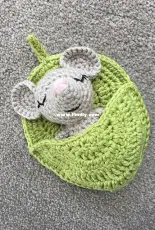 Laura Loves Crochet - Laura Sutcliffe - Mouse in a Leaf Sleeping Bag