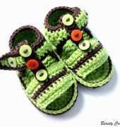 Beauty Crochet Pattern - Crochet Baby Sandals Pattern