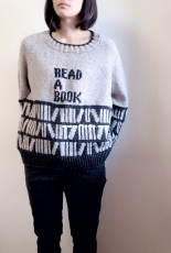 Bookshelf Sweater tby omomi yoshimoto - English