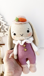 Designs by Huong Hoang - Petite Balcony - Toshicraft - Alexander - Hương Hoàng - Huong Chi - Sulli the Bunny - Vietnamese