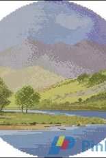 Heritage Crafts Circle Serie JCML269 Mountains and Lake by John Clayton