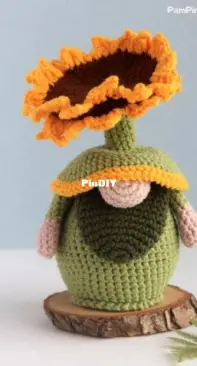 Pam Pino Design - Nazeli Mkrtchyan-Tadevosyan - Sunflower Gnome
