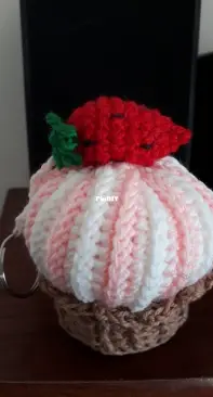 crochet keychains cupcakes, lips, little animals