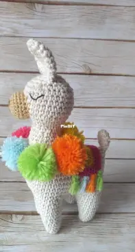Llama crochet amigurumi