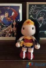 Amigurumis de la Casa de los Tejidos de Mamá Gallina - Romina Garza - Wonder Woman - Spanish