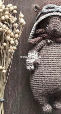 Straw Animals - Juliya Ustimenko - Pilot hat - Free