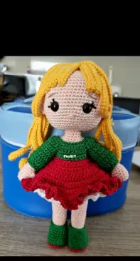 Green frog crochet - Hazel doll