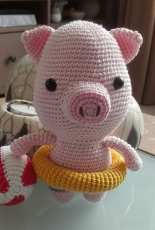 Billie the pig pattern by DIYfluffies