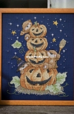 Happy Halloween - Pumpkin Bears by Makiko from The World of Cross Stitching TWOCS 285 XSD