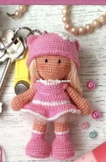 Thumbelina Amigurumi - Sveta toy - Svetlana Khoreva - Mini doll Lyubasha keychain