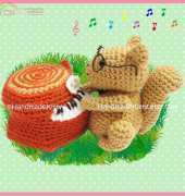 Handmade Kitty - Jenny Lloyd - Squirrel playing a Piano Trunk