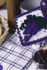 Crochet Soirée - Maggie Weldon - 801031 Grapes Towel Topper
