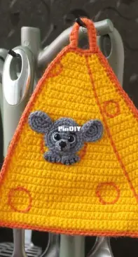 Crochet Fantasy - Galina Pisarenko - Mouse in Cheese Potholder - English, German and Dutch - Free