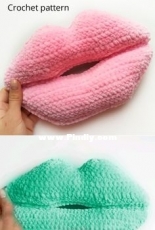 Crochet pillow lips-Toysbyhvatik - English
