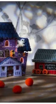 3D Halloween Houses by Fiona Baker from The World of Cross Stitching 324 XSD