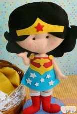 ATELIÊ HAYUME Wonder Woman Felt Pattern - Mulher Maravilha - Portuguese