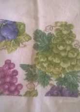 grapes tablecloth