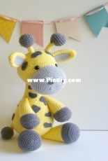 Sweet Oddity Art - Carolyne Brodie - Grayson the Giraffe
