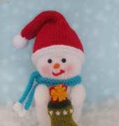 Knitted snowman