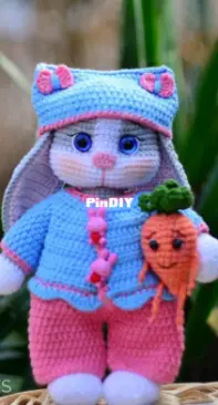 Bobrik toys - Natalia Bober - Mia The Bunny