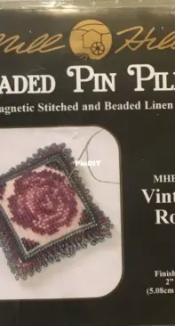 Mill Hill - Beaded Pin Pillow MHBPP1 Vintage Rose