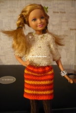 Sweater and skirt for doll