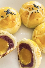 Chinese yolk pastry