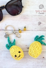 Spin a Yarn Crochet - Jillian Hewitt - Pineapple Keychain  - Free