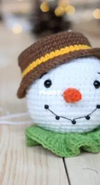 Snowman Amigurumi Kit – Mary Maxim