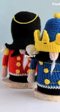 Pam Pino Design - Nazeli Mkrtchyan-Tadevosyan - Nutcrakers Gnomes