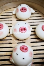 year of pig …steamed bread 1