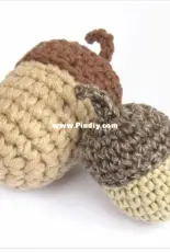 Sidrun - Kristi Tullus - Crocheted Acorn - Free