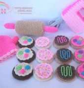 CrochetNPlayDesigns - CraftyAnna - Baking cookies
