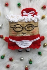 Once Upon A Hook Crochet - Victoria Stewart - Mrs Claus Christmas Cuddler