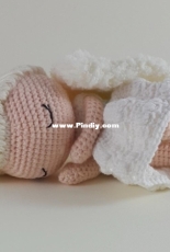 Dolls Shelf - Ewa Shelf - Little Angel - Portuguese - Translated