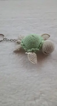 Green turtle keychain
