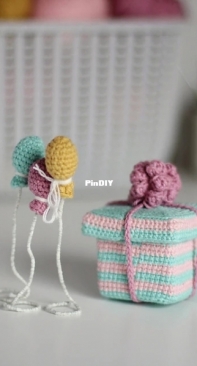Loopy Pattern Design - Angelina Taranina - Bonus Pattern - Happy B-Day Party Part 2