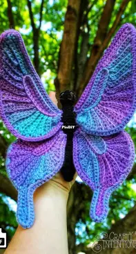 Crafty Intentions - Megan Lapp - Butterfly Wings - Schmetterling - German
