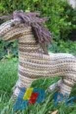 How To Knit a Waldorf Horse by Jeannie R. Lee-Free
